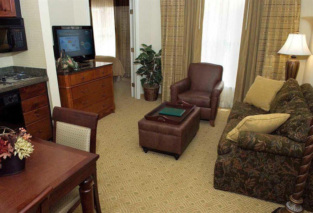 โฮมวูด สวีตส์ บาย ฮิลตัน แจ็คสัน ริดจ์แลนด์ Hotel ภายนอก รูปภาพ